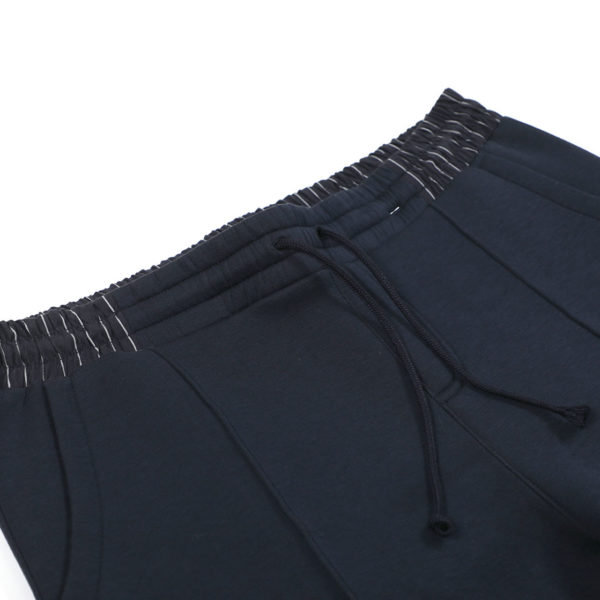 Confezione pantaloni