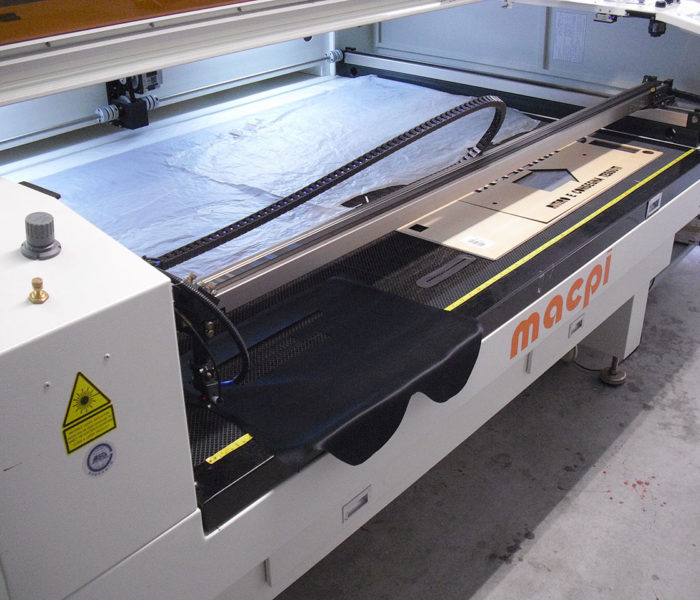 Termosaldatura taglio laser adesivatura 2